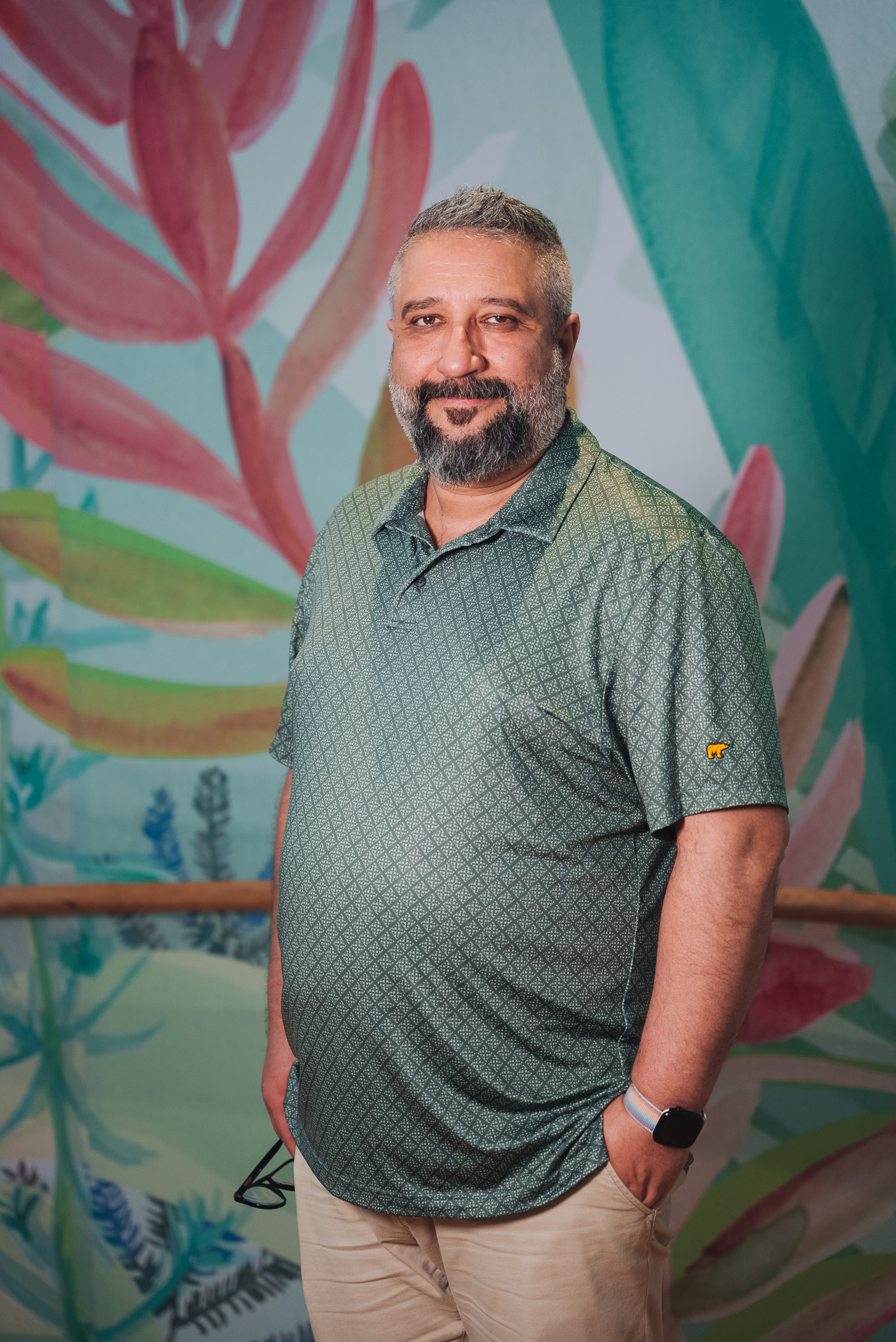 A person wearing a light green tshirt