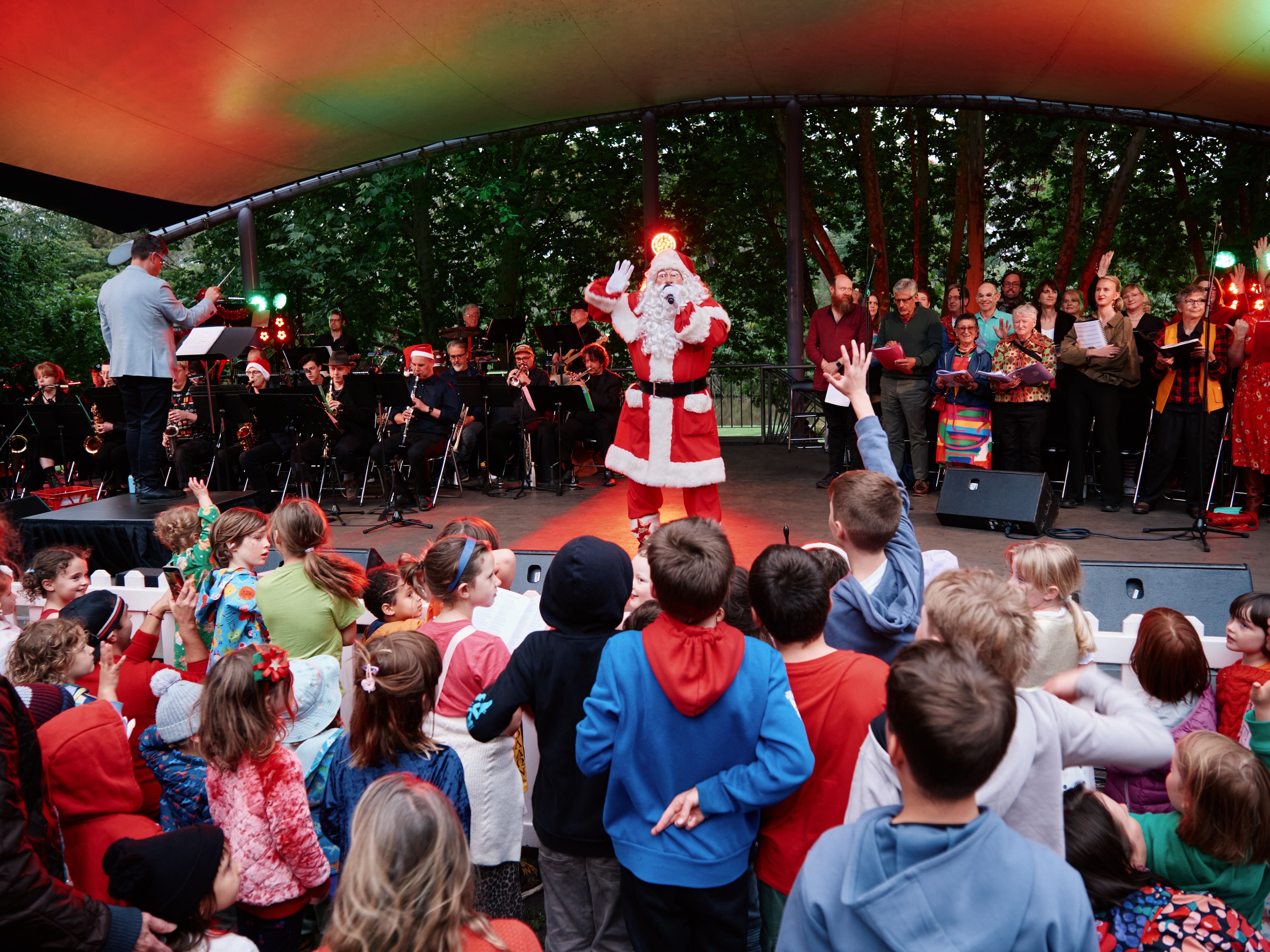 Carols by the Lake 2025. Photos by Simon Fazio. 